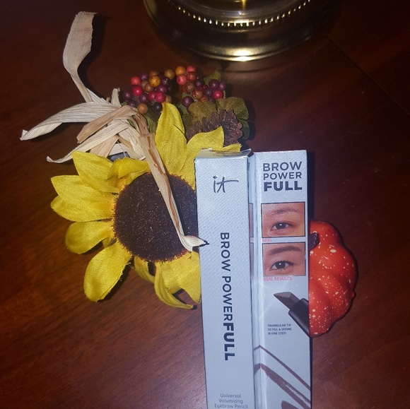 it Eyebrow make-up - Picture 1 of 2